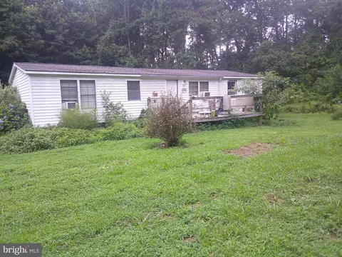 162 Scott Dr, Saluda, VA 23149