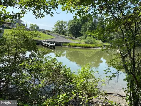 00 Robins Point Ave, Deltaville, VA 23043