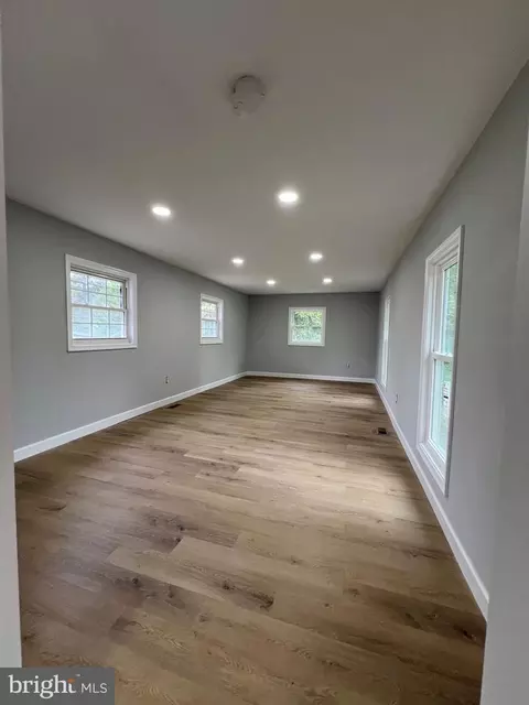 Other - 726 Courthouse Dr, Saluda, VA 23149 photo 3 of 7