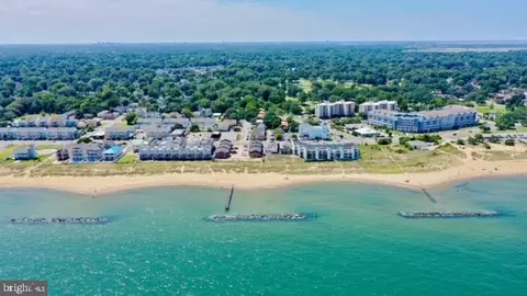 822 E Ocean View Ave, Norfolk, VA 23503
