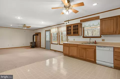 4590 Hidden Ln, Lanexa, VA 23089 photo 3