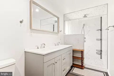 Bath - 517 W Riverside Dr, Lanexa, VA 23089 photo 1 of 4