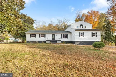 Other - 517 W Riverside Dr, Lanexa, VA 23089 photo 1 of 5