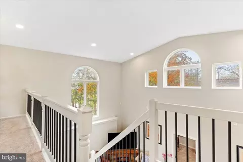 Entry Way - 517 W Riverside Dr, Lanexa, VA 23089 photo 3 of 7