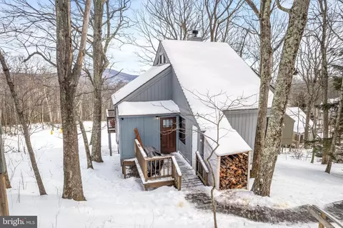 142 Squirrel Tree Ln, Roseland, VA 22967