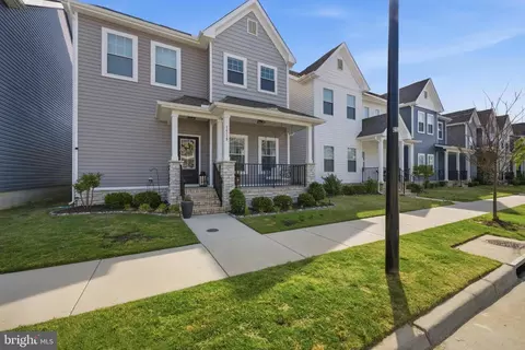 1518 Waltham Ln, Newport News, VA 23608