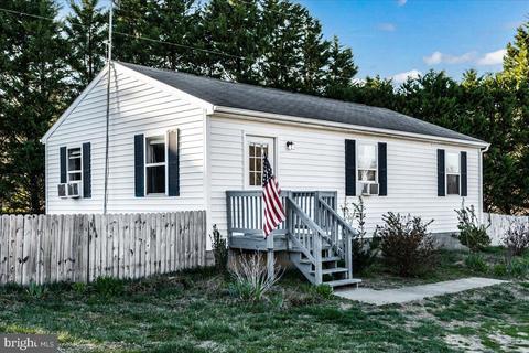 591 Brooks Ln, Callao, VA 22435