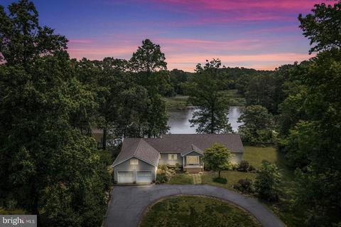 47 Holly Ct, Lottsburg, VA 22511