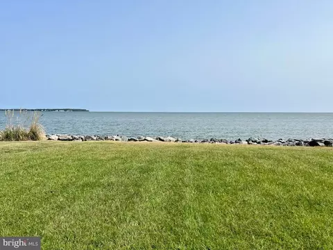 61 Spinnaker Court, Heathsville, VA 22473