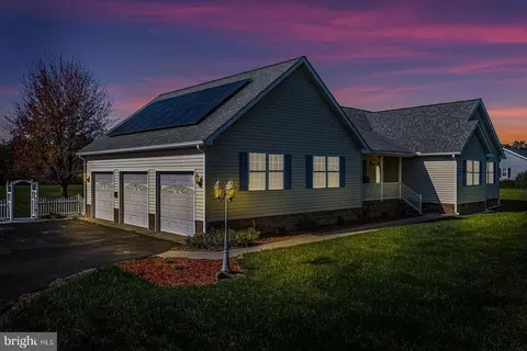 116 Holly Ct, Lottsburg, VA 22511