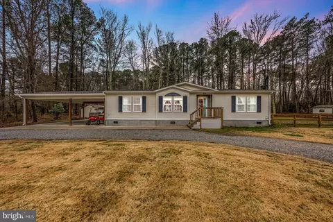 120 Elmington Pl, Heathsville, VA 22473
