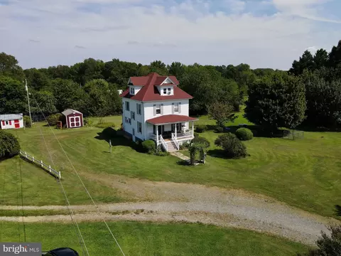 810 Hull Neck Rd, Heathsville, VA 22473
