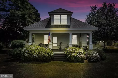 3015 Fleeton Rd, Reedville, VA 22539