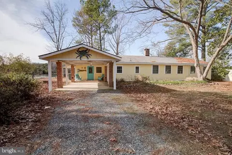 930 Bridge Creek Cir, Reedville, VA 22539