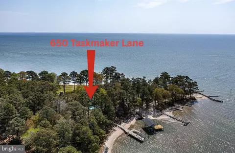 650 Taskmaker Ln, Reedville, VA 22539