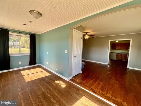 Living - 2701 Hampton Hall Rd, Callao, VA 22435 photo 1 of 5