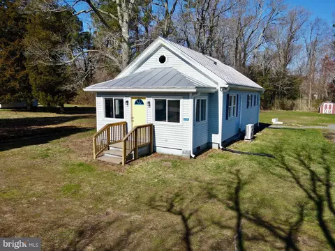 Exterior - 2701 Hampton Hall Rd, Callao, VA 22435 photo 2 of 2