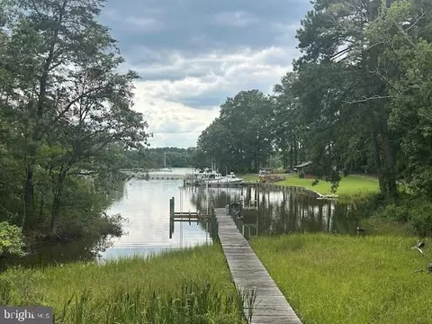 306 Liberty Rd, Reedville, VA 22539