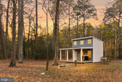 257 Chesapeake Beach Rd, Reedville, VA 22539