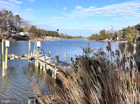 152 Swann Ct, Reedville, VA 22539