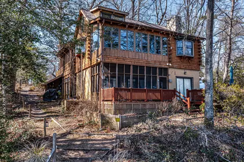 97 Overlook Ln, Burgess, VA 22432