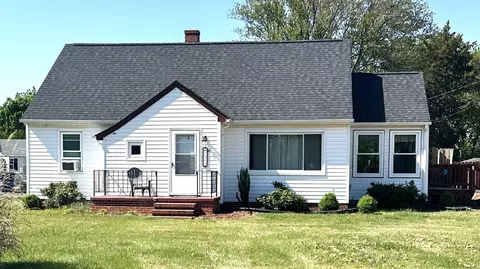 2889 Harryhogan Rd, Callao, VA 22435