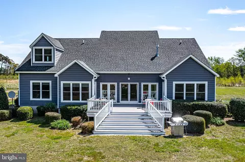 58 Outrigger Point Dr, Heathsville, VA 22473