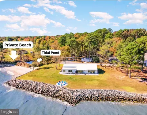 160 Shipwatch Ln, Reedville, VA 22539