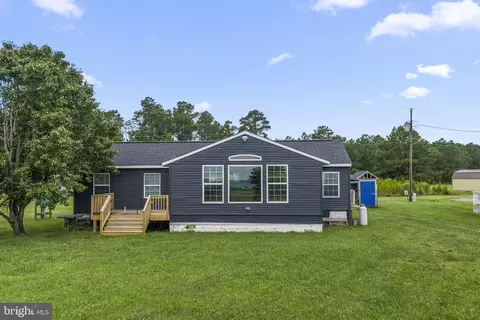 72 Moschetti Ln, Lottsburg, VA 22511