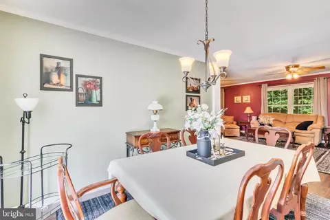 Dining - 711 Lampkintown Rd, Burgess, VA 22432 photo 2 of 2