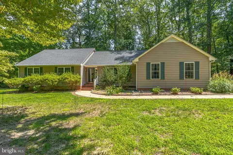 650 Canvasback Ln, Heathsville, VA 22473