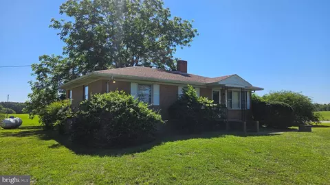 1440 Holly Farm Rd, Burkeville, VA 23922