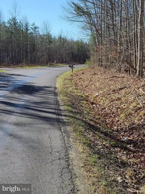 Claudes Dr, Rhoadesville, VA 22542 photo 3