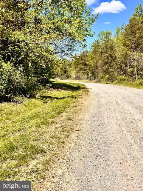 Indian Trace Trail, Unionville, VA 22567
