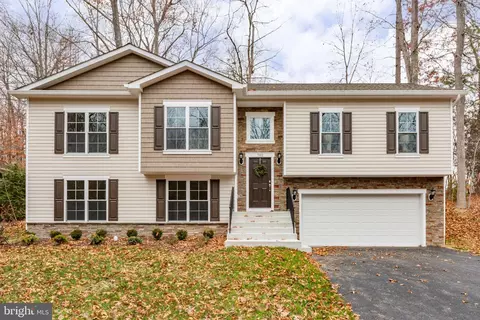 702 Eastover Pkwy, Locust Grove, VA 22508