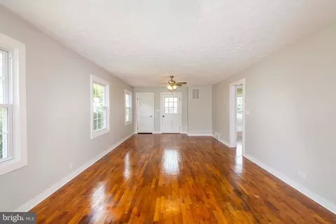 312 Jefferson St, Orange, VA 22960 photo 5