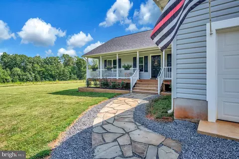 7263 Cornfield Ln, Rhoadesville, VA 22542 photo 3