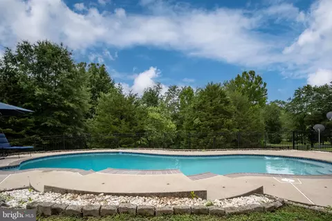 Exterior - 6483 Fieldstone Ln, Rhoadesville, VA 22542 photo 18 of 30