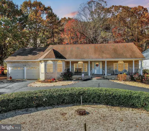 219 Cornwallis Ave, Locust Grove, VA 22508