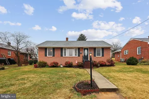 198 Burgess St, Orange, VA 22960