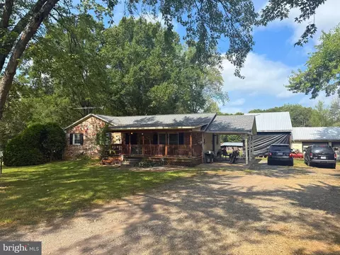 12400 Orchard St, Locust Grove, VA 22508