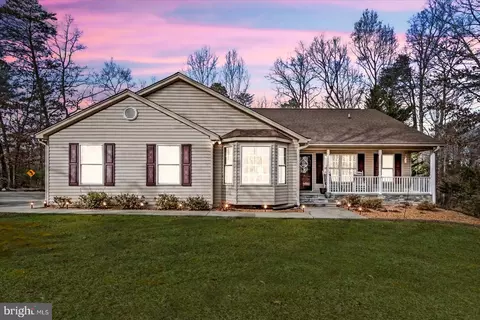 142 Yorktown Blvd, Locust Grove, VA 22508
