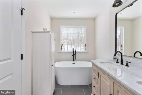 Bath - 4496 Rolling Hills Dr, Culpeper, VA 22701 photo 1 of 3