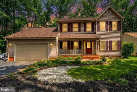 106 Chesterfield Ct, Locust Grove, VA 22508
