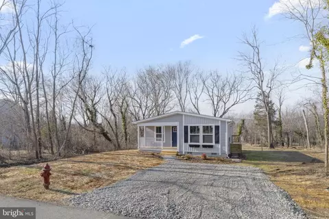 328 East St, Gordonsville, VA 22942