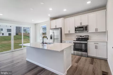 Entry Way - 523 Aster Ln, Orange, VA 22960 photo 2 of 11
