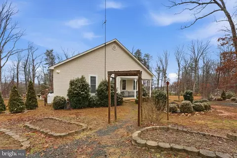 Exterior - 29288 Old Office Rd, Rhoadesville, VA 22542 photo 10 of 14