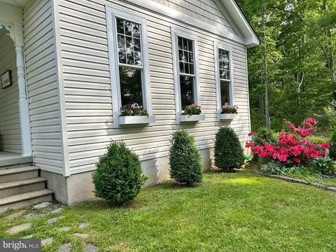 Exterior - 29288 Old Office Rd, Rhoadesville, VA 22542 photo 8 of 14
