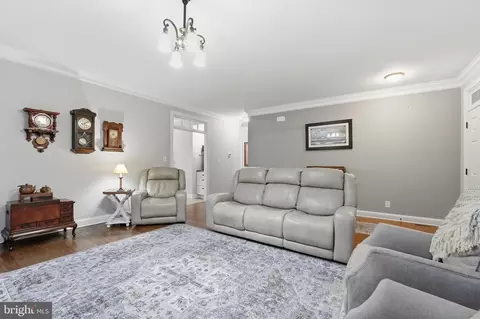 Entry Way - 29288 Old Office Rd, Rhoadesville, VA 22542 photo 1 of 5