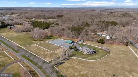 8032 Meadowland Dr, Locust Grove, VA 22508